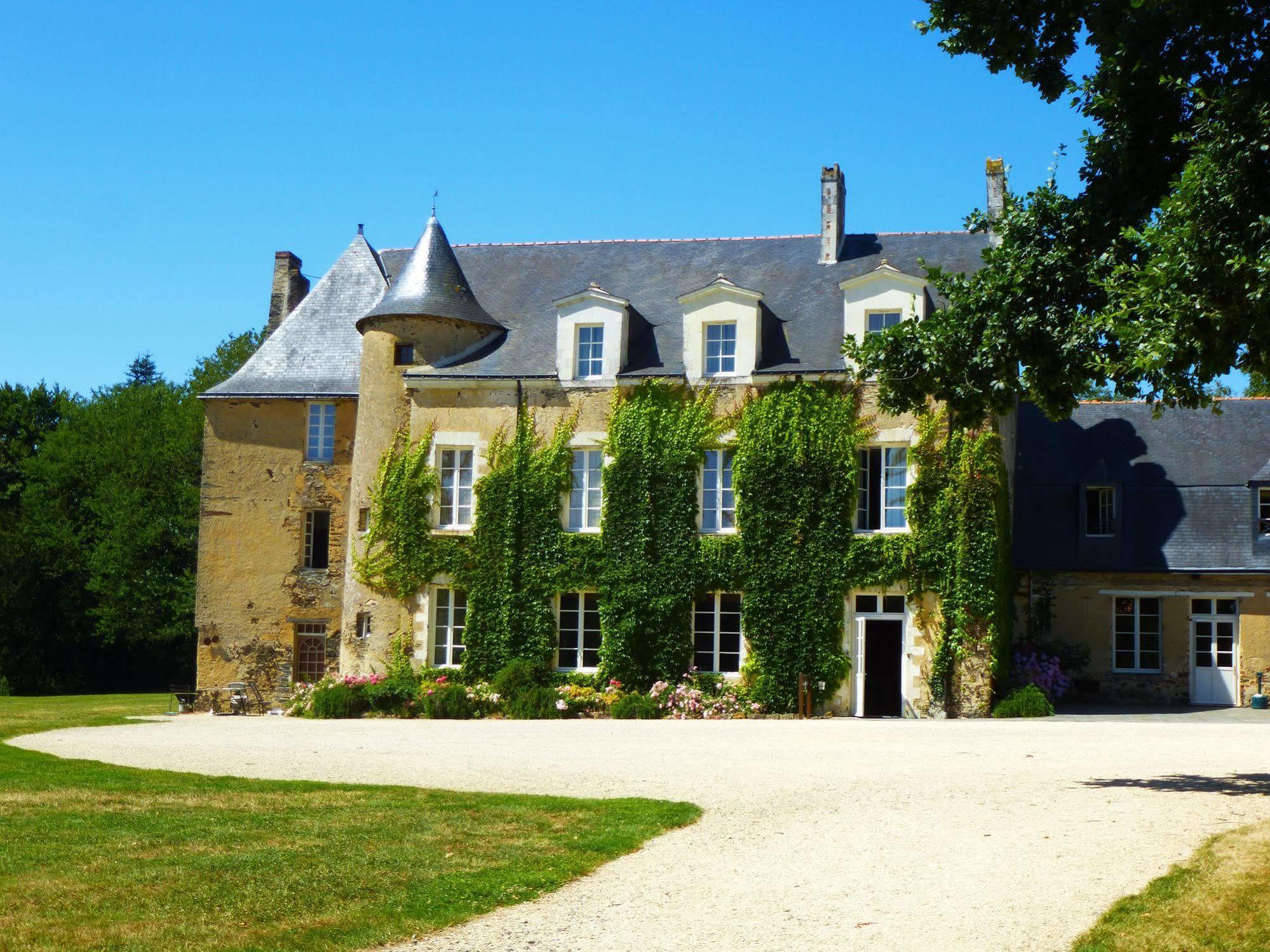 Le Manoir De La Jahotiere Hotell Abbaretz Exteriör bild